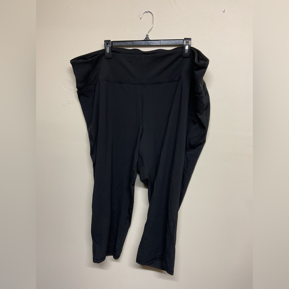 Lane Bryant Black Capri Leggings